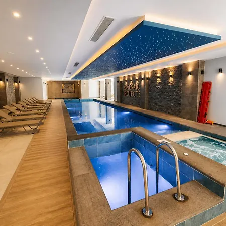 Caesar & Collection Pools & Long